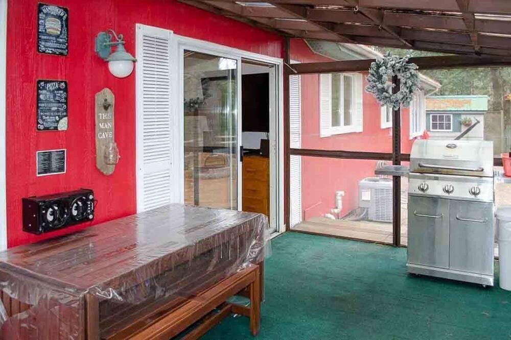 Photo of Bedroom in Irondale
