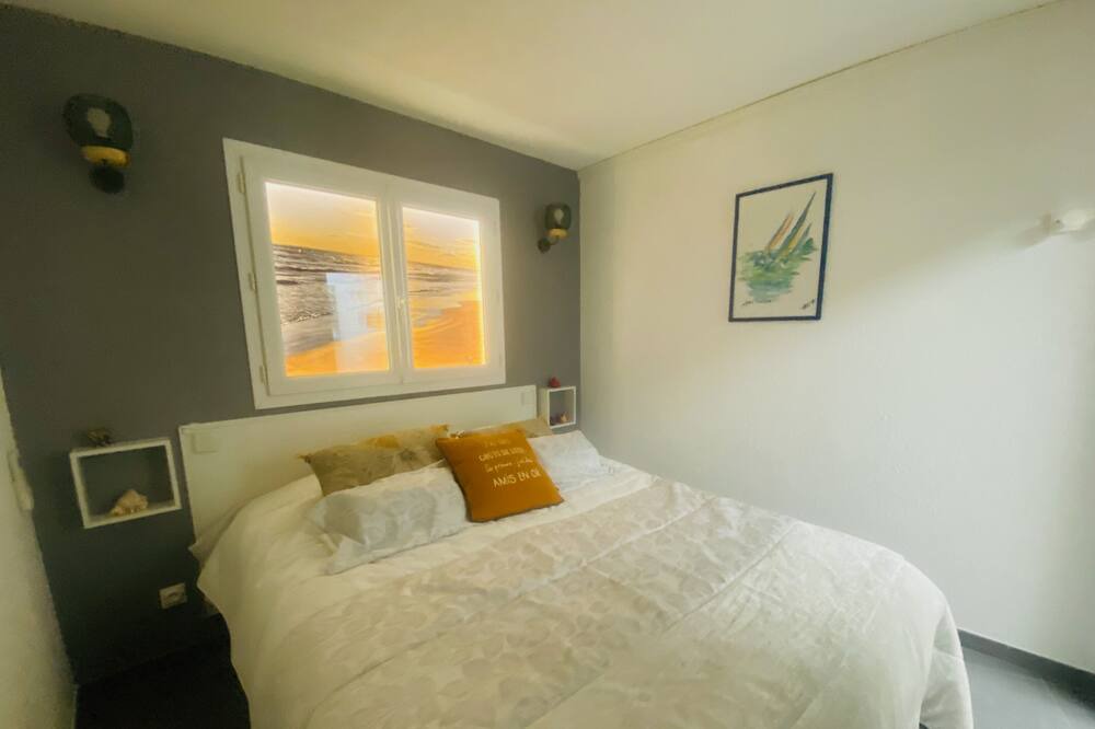 Photo of Bedroom in Le Grau-Du-Roi