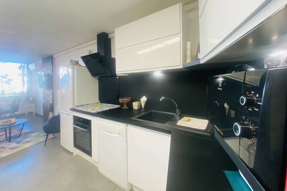 Photo of Kitchen in Le Grau-Du-Roi