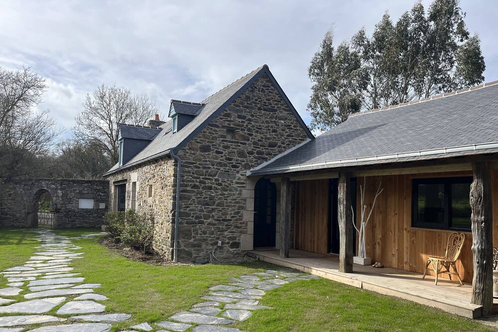 Photo of Outdoor in Quemper-Guezennec