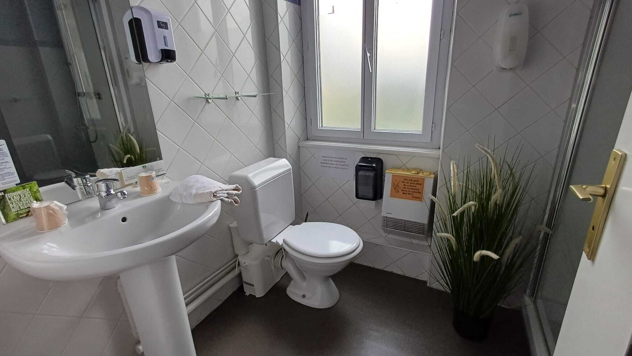 Photo of Bedroom in Dompierre-sur-Besbre