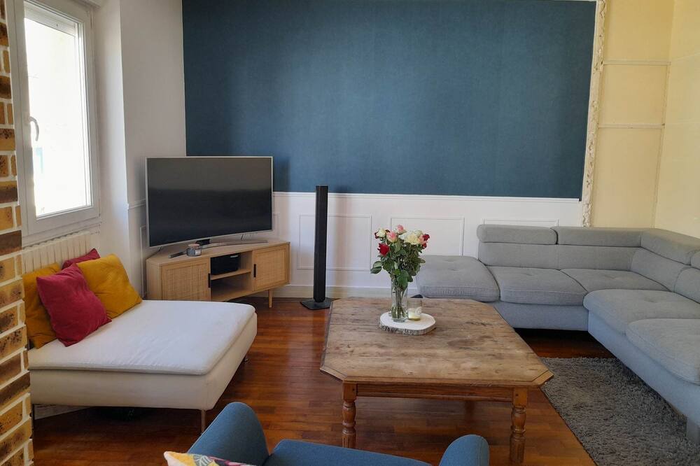 Photo of Livingroom in Locmiquelic