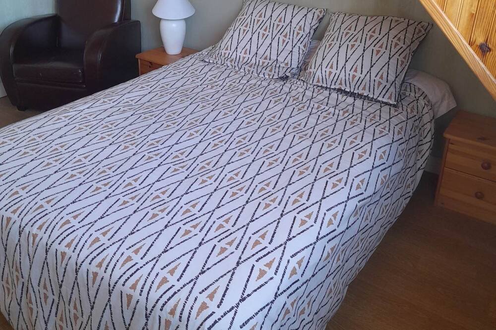 Photo of Bedroom in Locmiquelic