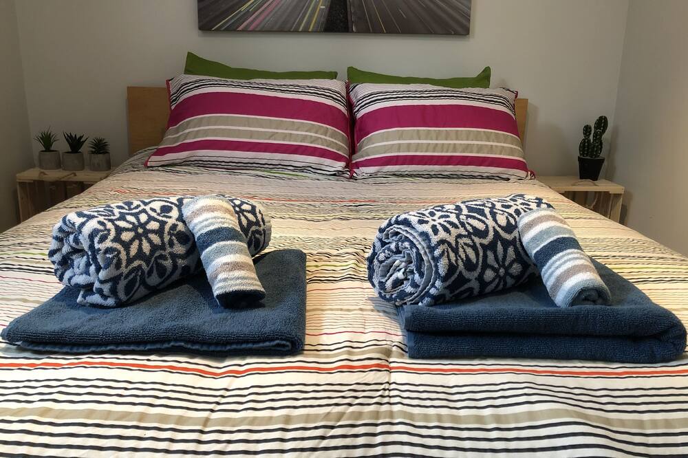 Photo of Bedroom in Laval-des-Rapides