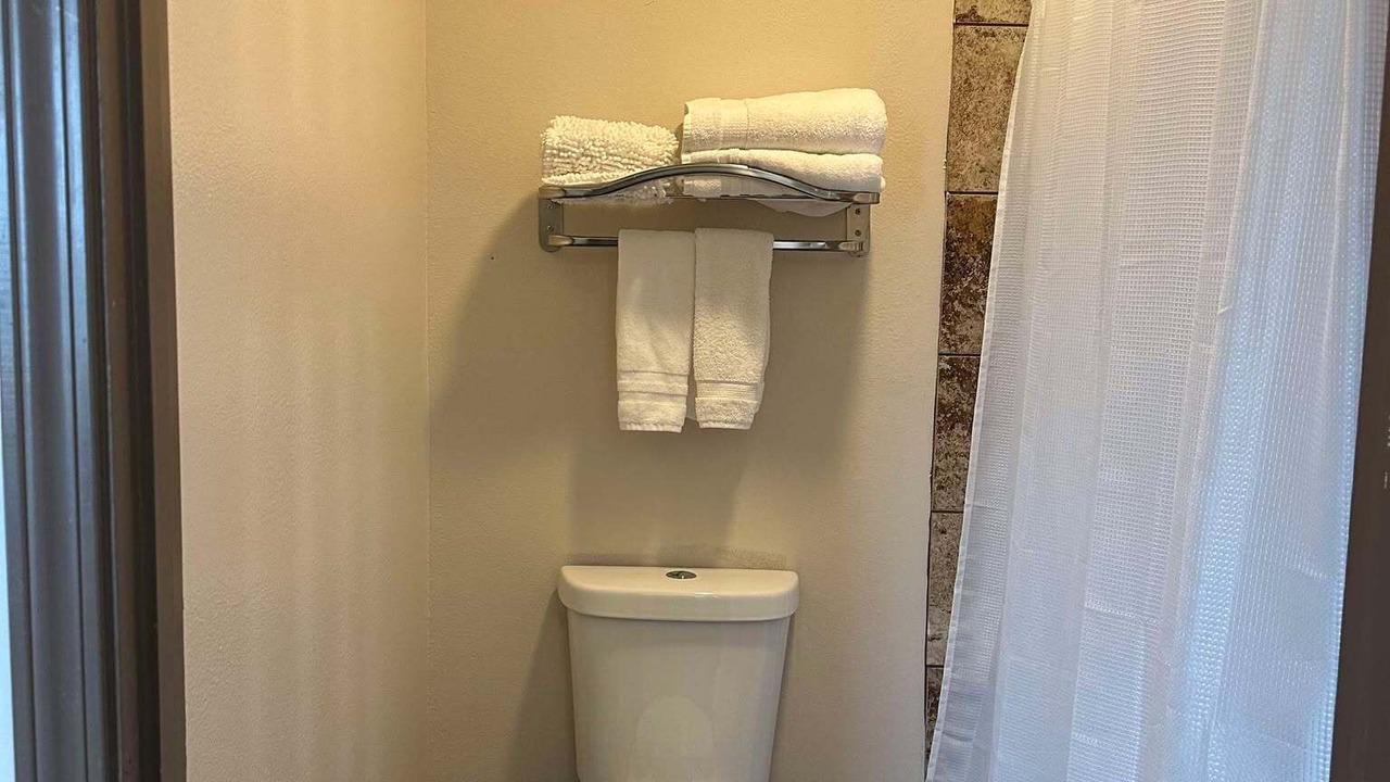 Photo of Bathroom in Gonzales