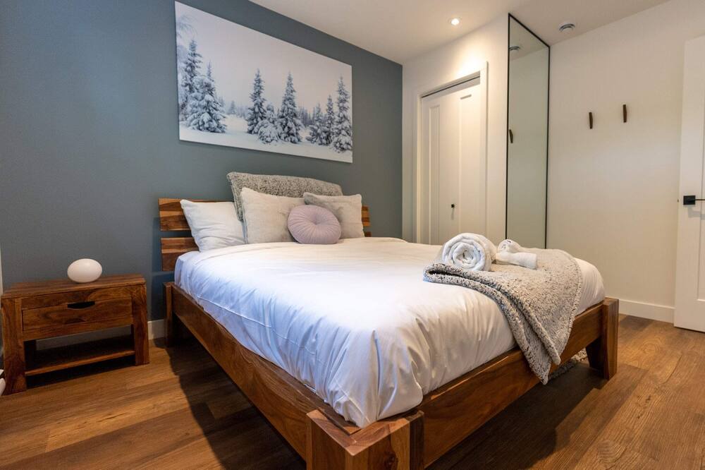 Photo of Bedroom in Pine Hill