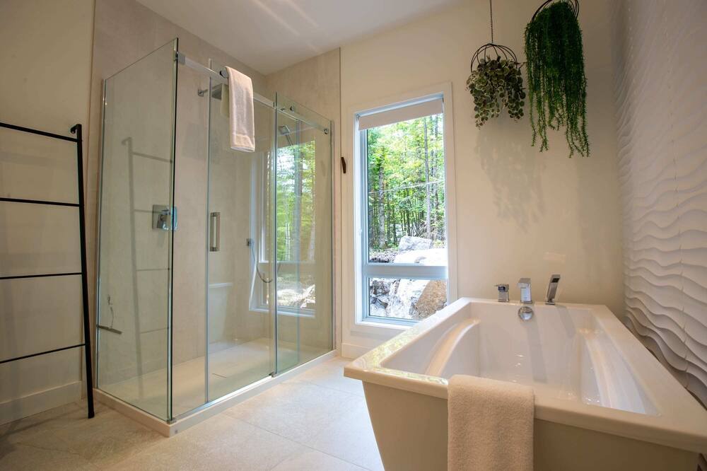 Photo of Bathroom in Pine Hill