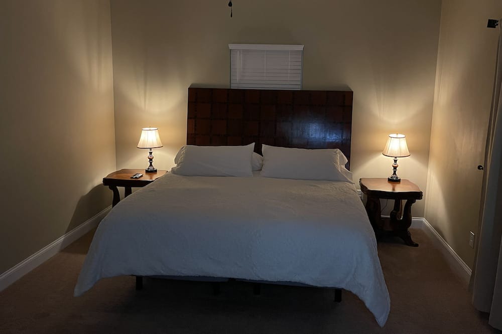 Photo of Bedroom in Pilot Mountain