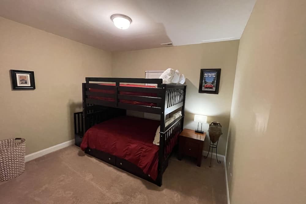 Photo of Bedroom in Pilot Mountain