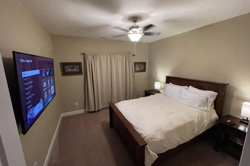 Photo of Bedroom in Pilot Mountain