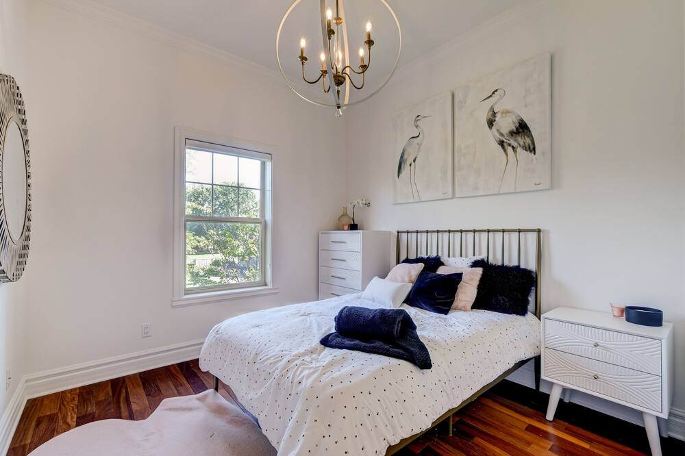 Photo of Bedroom in Boucherville