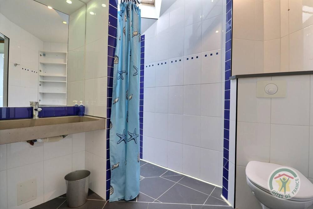 Photo of Bathroom in Romille