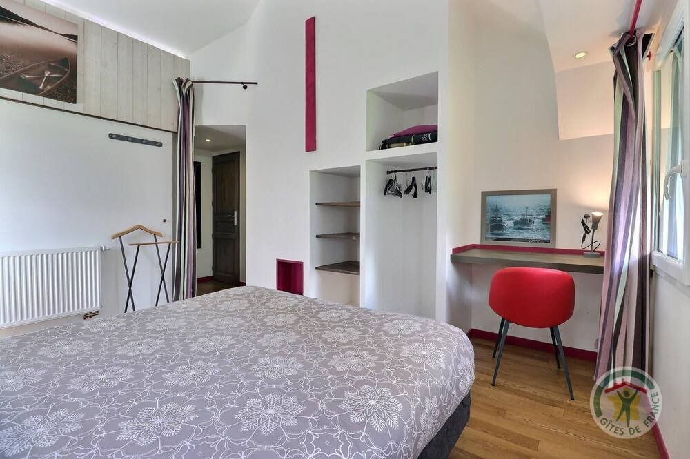 Photo of Bedroom in Romille