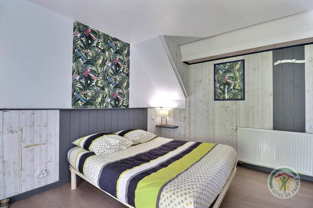 Photo of Bedroom in Romille