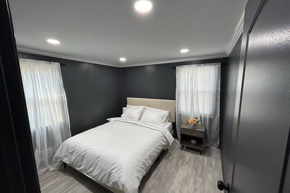 Photo of Bedroom in Lake Hopatcong