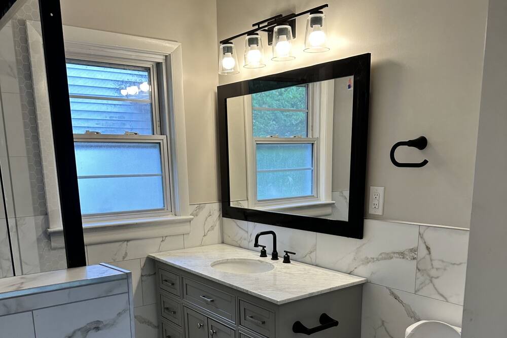 Photo of Bathroom in Lyndon