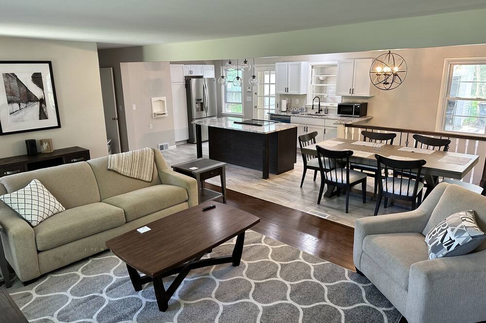 Photo of Livingroom in Lyndon