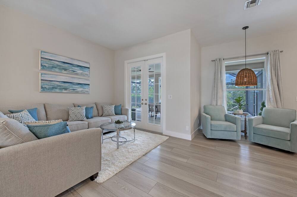 Photo of Livingroom in Lely Golf Estates