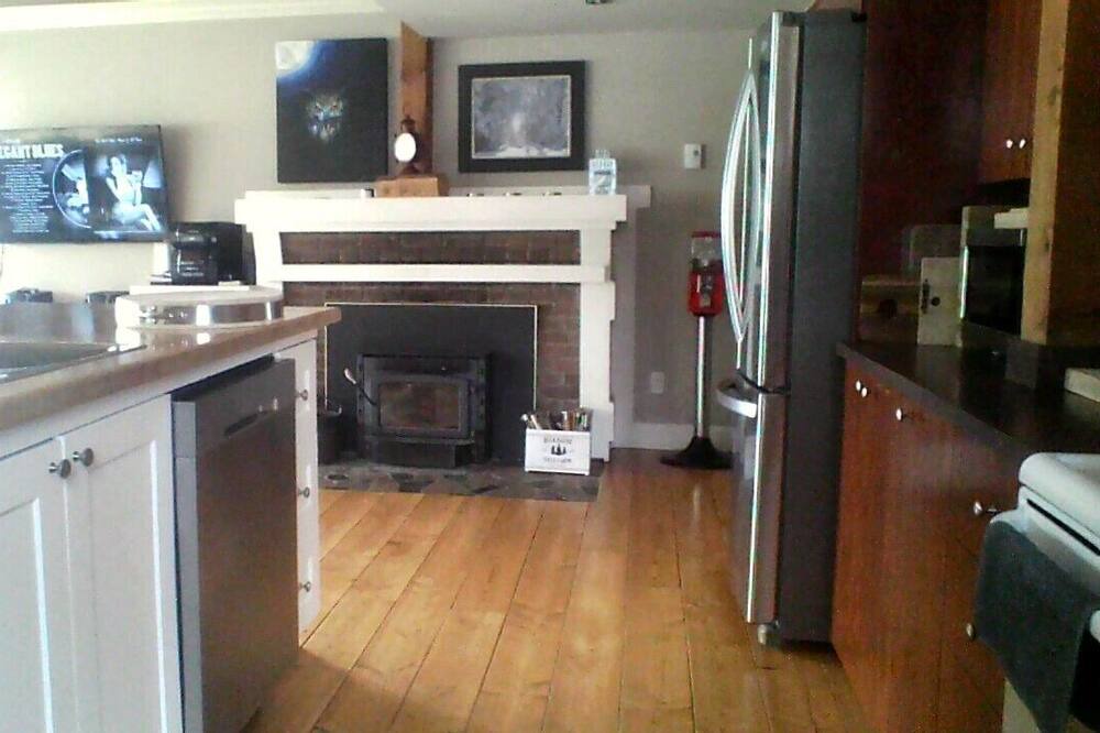 Photo of Kitchen in Jonquiere