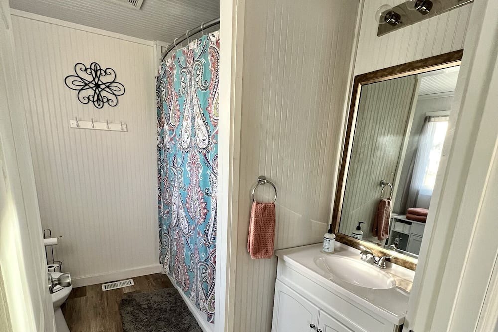 Photo of Bathroom in Neal