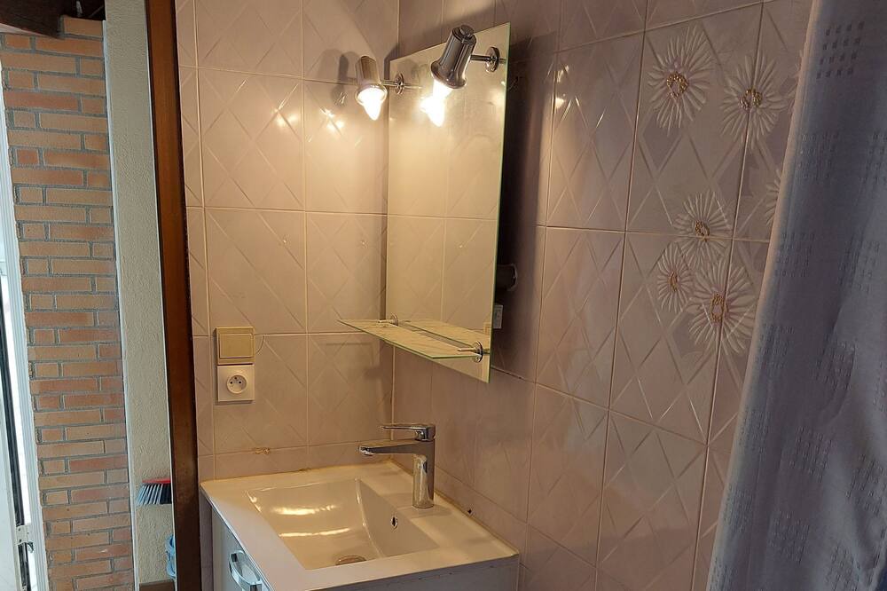 Photo of Bathroom in Pia