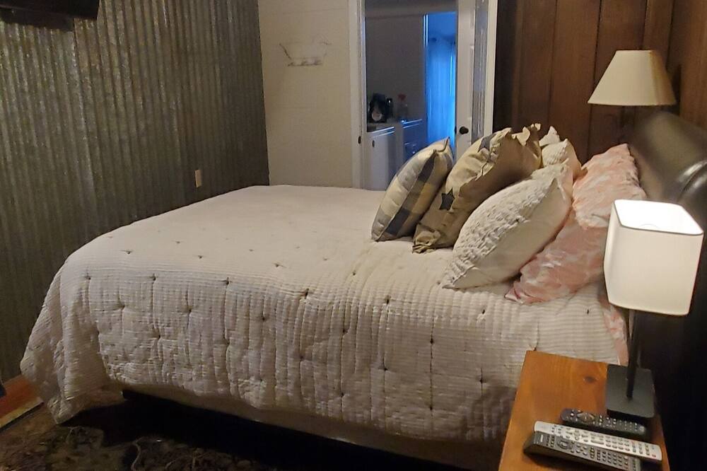 Photo of Bedroom in Farmerville