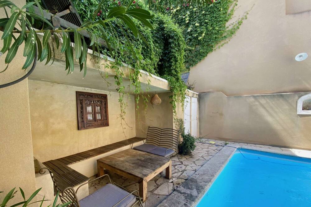 Photo of Outdoor in Bedarrides