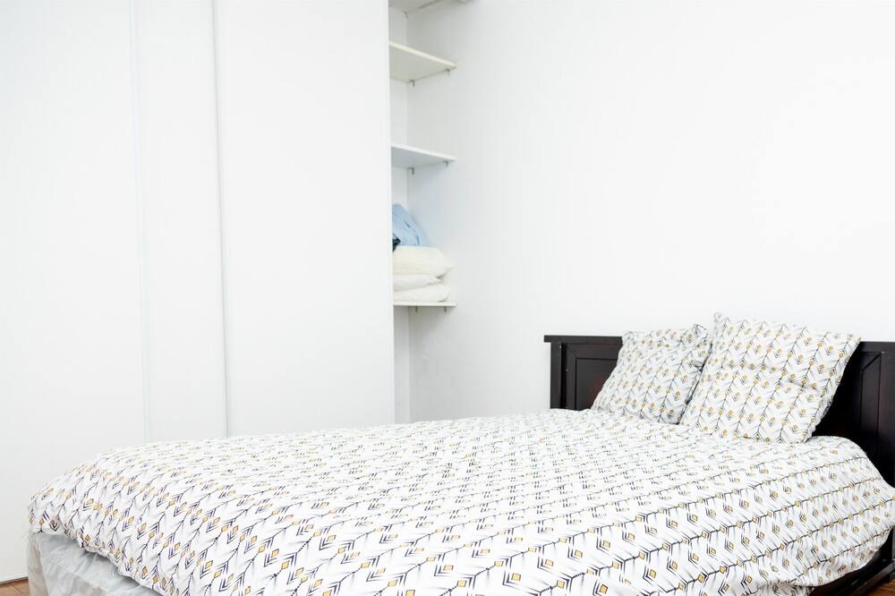 Photo of Bedroom in Deuil-la-Barre