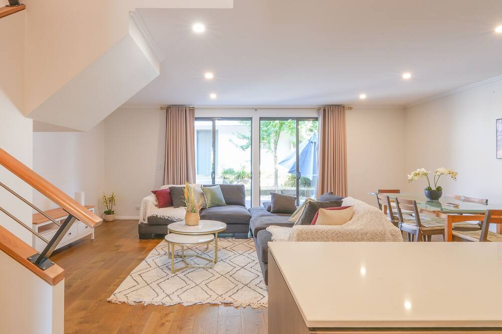 Photo of Others in Rouse Hill