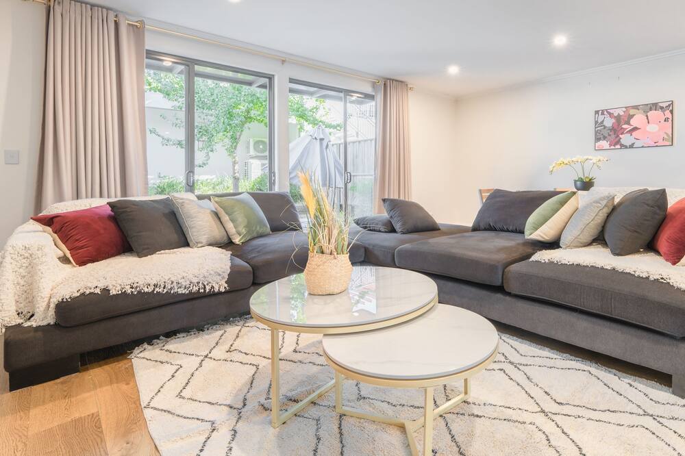 Photo of Livingroom in Rouse Hill