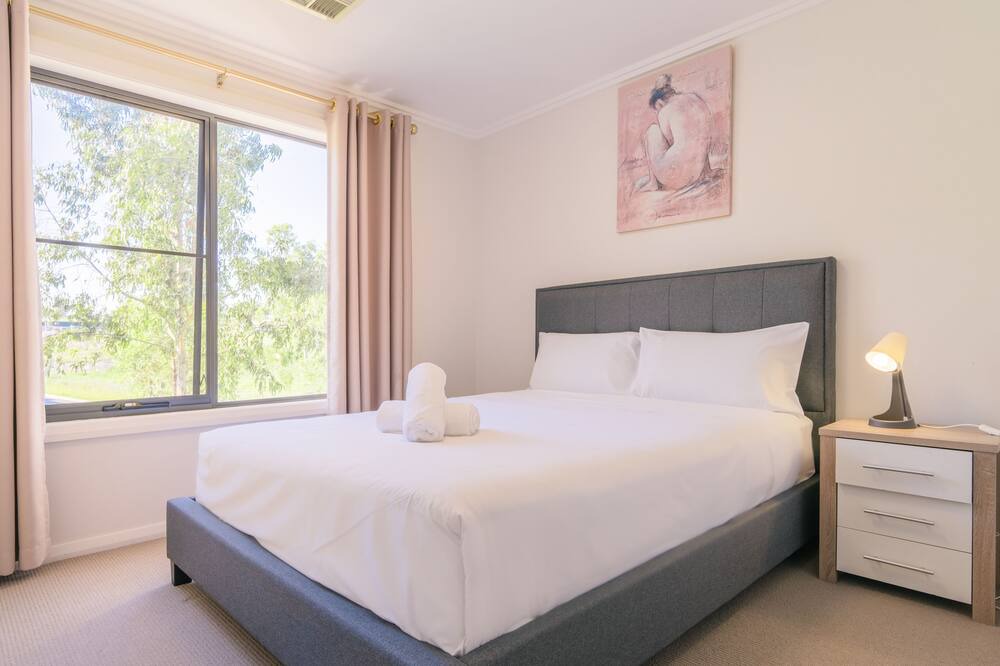 Photo of Bedroom in Rouse Hill