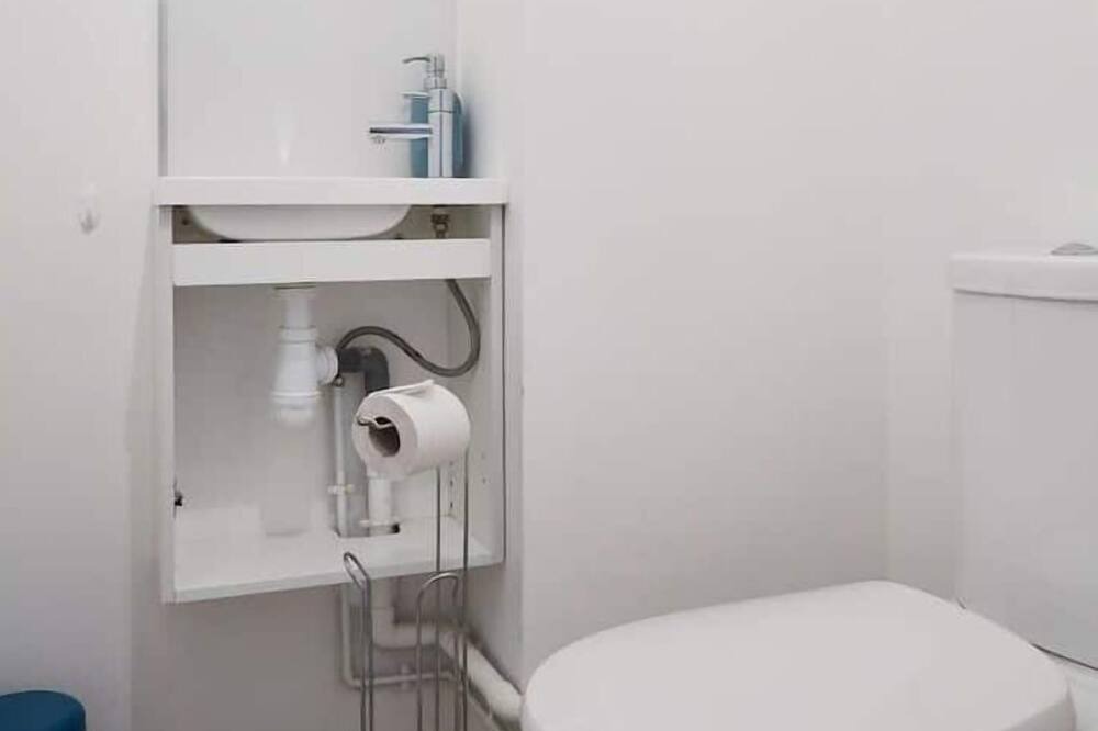 Photo of Bathroom in Pont du Cens-Cote d'Or