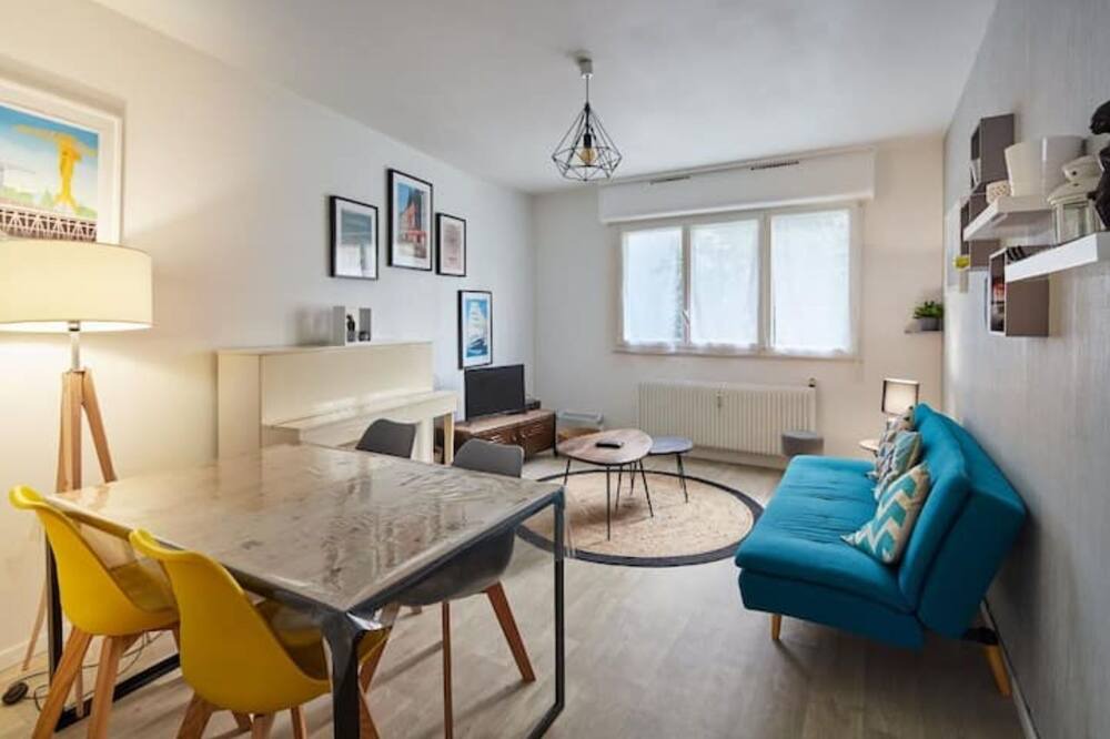 Photo of Livingroom in Pont du Cens-Cote d'Or