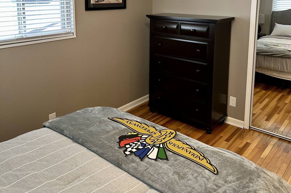 Photo of Bedroom in Speedway