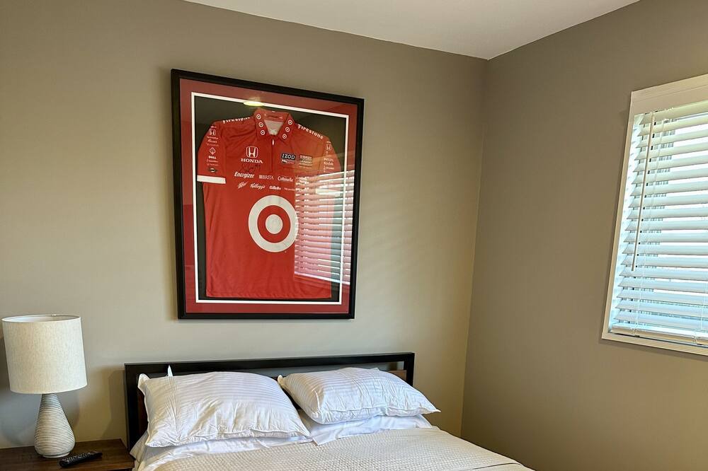Photo of Bedroom in Speedway