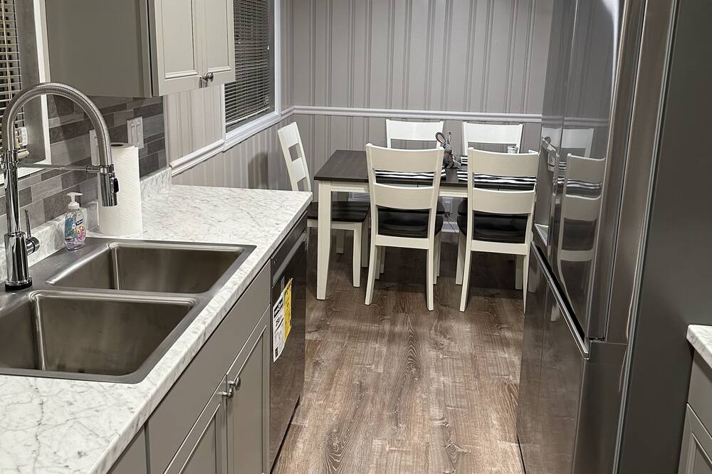 Photo of Kitchen in Speedway
