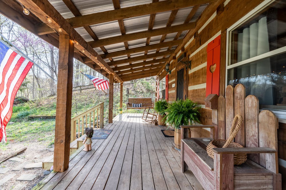 Photo of Patio Balcony in Linn Creek