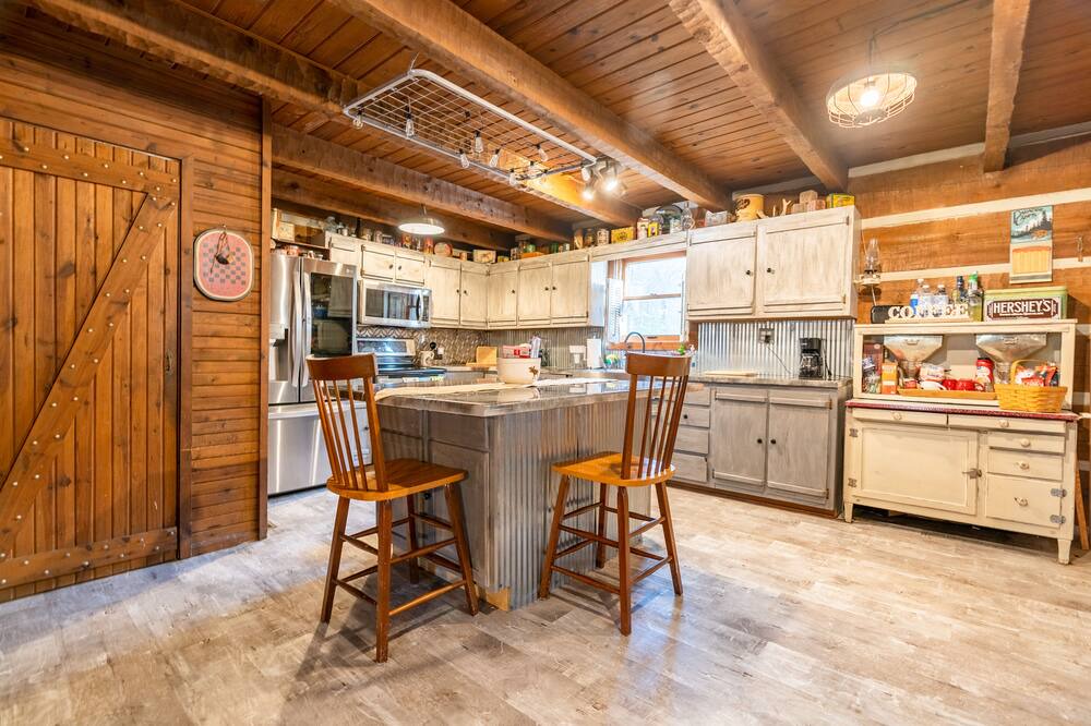 Photo of Kitchen in Linn Creek