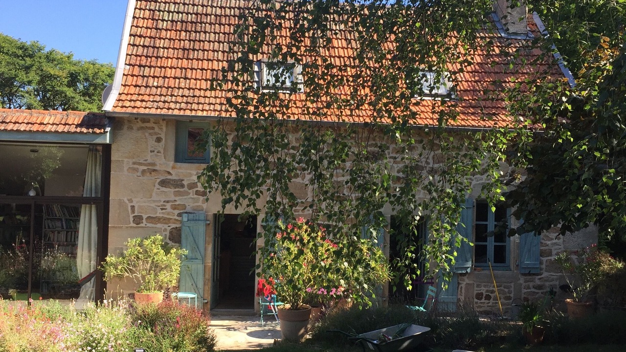 Photo of Outdoor in Villeneuve d'Aveyron