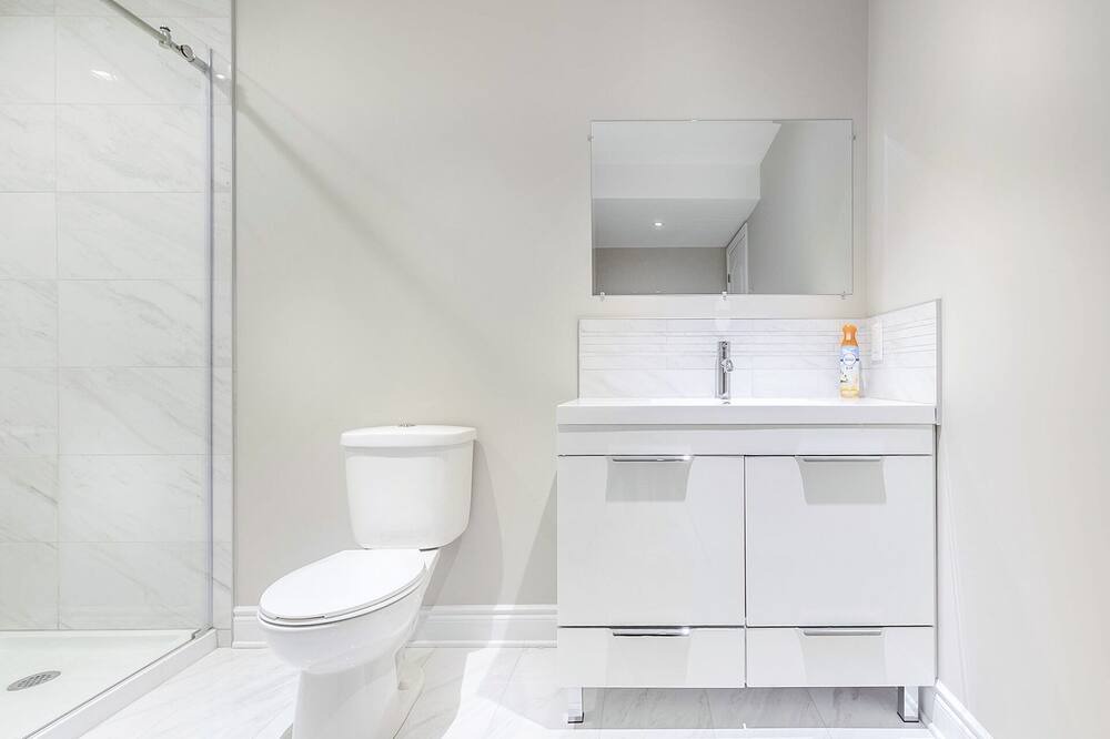 Photo of Bathroom in Brossard