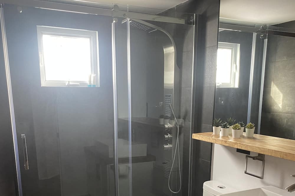 Photo of Bathroom in Henryville