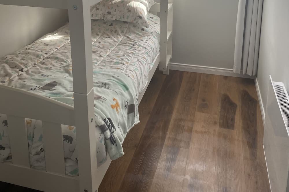 Photo of Bedroom in Henryville