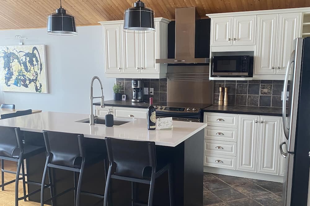 Photo of Kitchen in Henryville