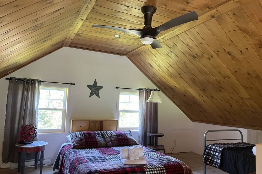 Photo of Bedroom in Notre-Dame-Des-Bois