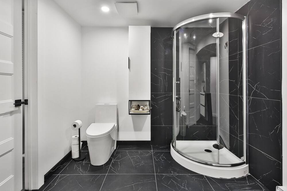 Photo of Bathroom in Fabreville