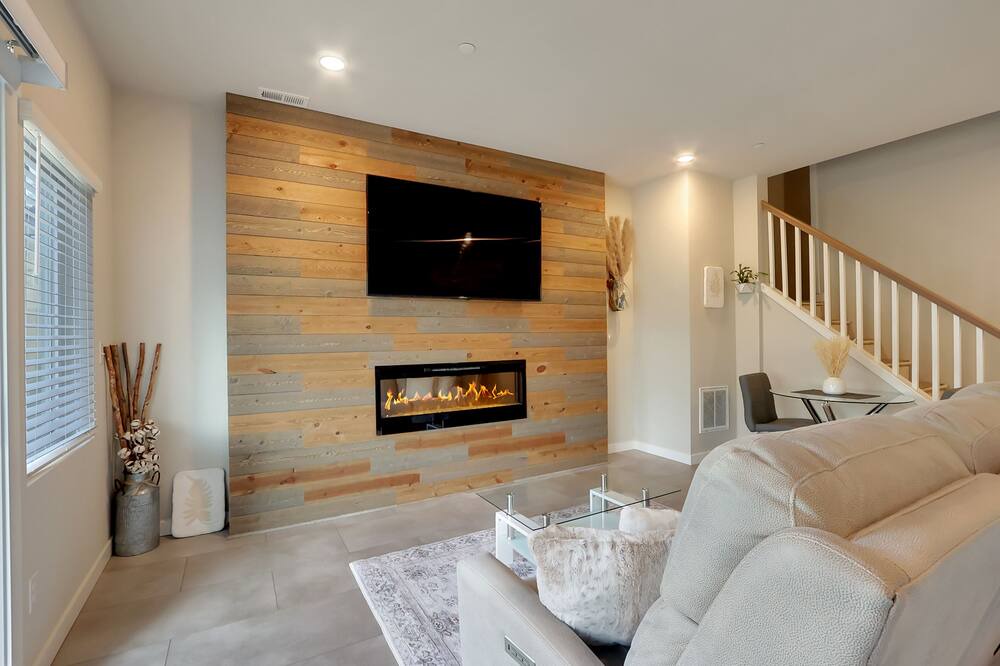 Photo of Livingroom in Bonney Lake
