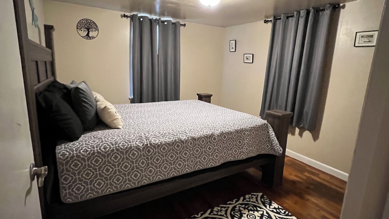Photo of Bedroom in Kingston