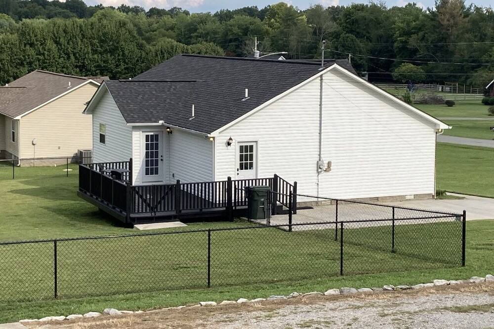 Photo of Outdoor in Dickson