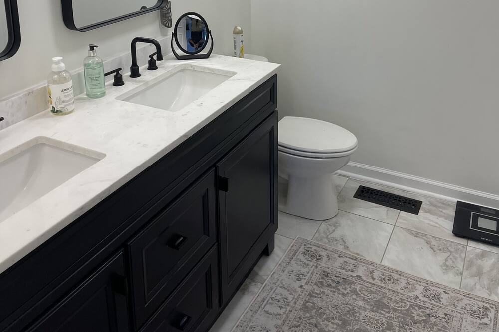 Photo of Bathroom in Dickson