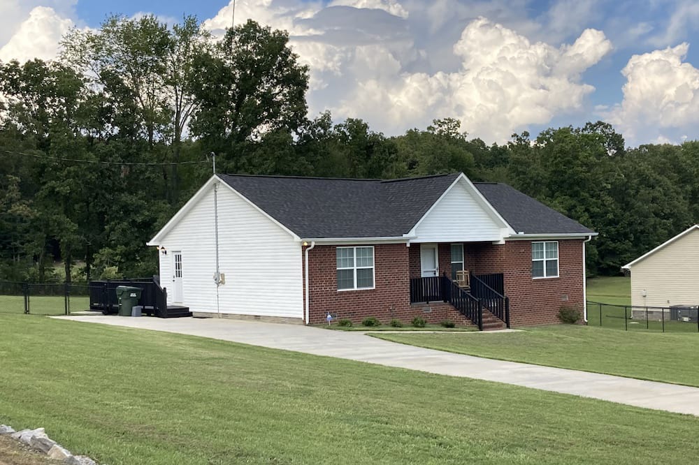 Photo of Outdoor in Dickson